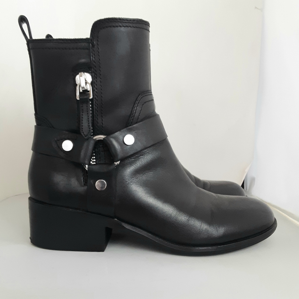 Marc Fisher- MFDalary - black leather moto boots - size 8